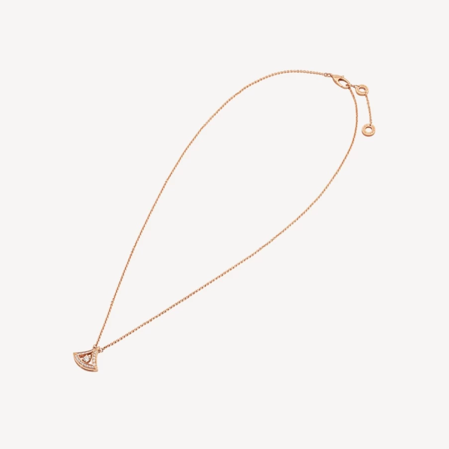 BVLGARI Divas' Dream Necklace | Luxury Diamond Pendant | Elegant Jewelry Collection